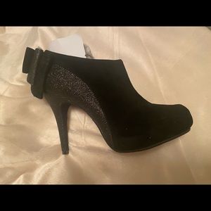 NIB Bamboo Black Booties-Size 9
